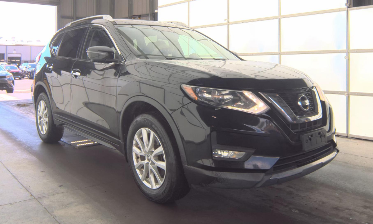 Vehicle photo 4
