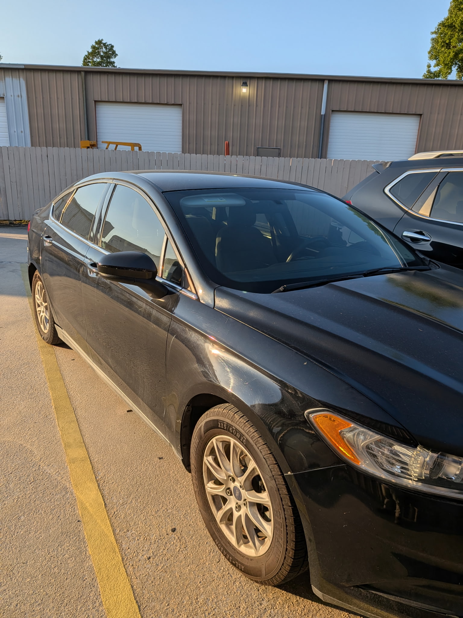 Vehicle photo 6